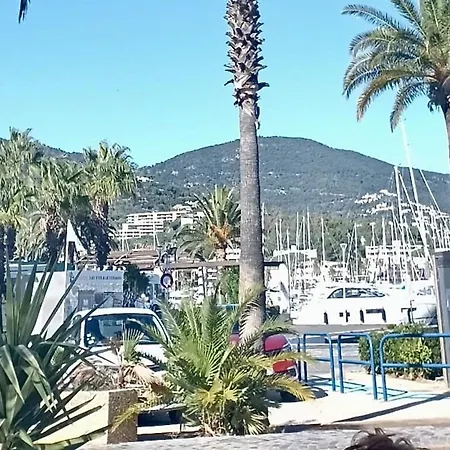 Апартаменты Climatise A Cavalaire-sur-mer, 2 Pieces, Parking Prive, Proche Plages Et Commerces - Fr-1-226b-181 Кавалер-сюр-Мер