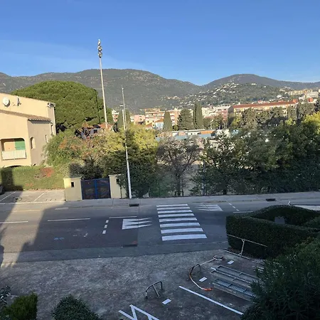 Climatise A Cavalaire-sur-mer, 2 Pieces, Parking Prive, Proche Plages Et Commerces - Fr-1-226b-181 * Кавалер-сюр-Мер